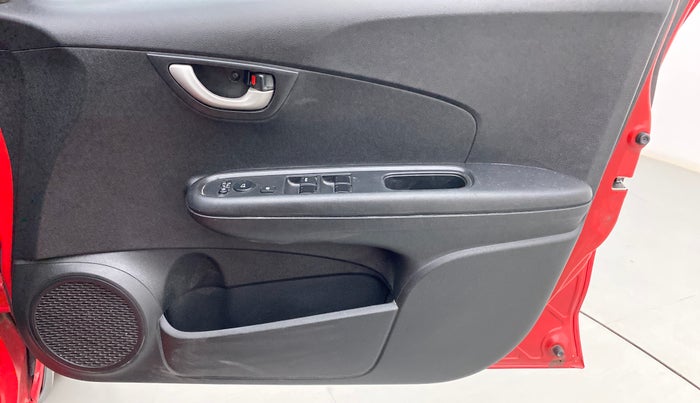 2018 Honda Brio VX AT, Petrol, Automatic, 19,243 km, Driver Side Door Panels Control