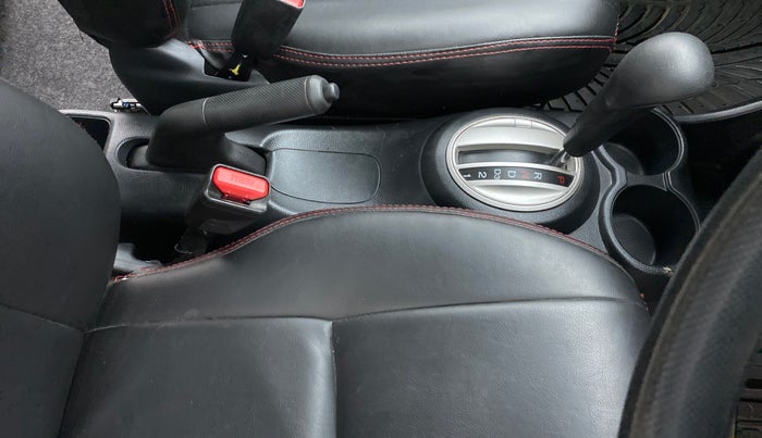 2018 Honda Brio VX AT, Petrol, Automatic, 19,243 km, Gear Lever