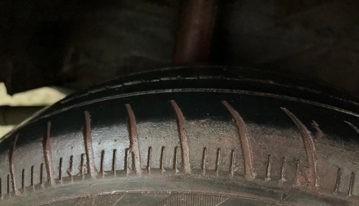 2018 Honda Amaze 1.2L I-VTEC S, Petrol, Manual, 70,902 km, Right Rear Tyre Tread