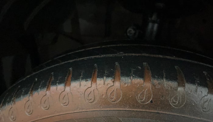 2018 Honda Amaze 1.2L I-VTEC S, Petrol, Manual, 70,902 km, Left Front Tyre Tread