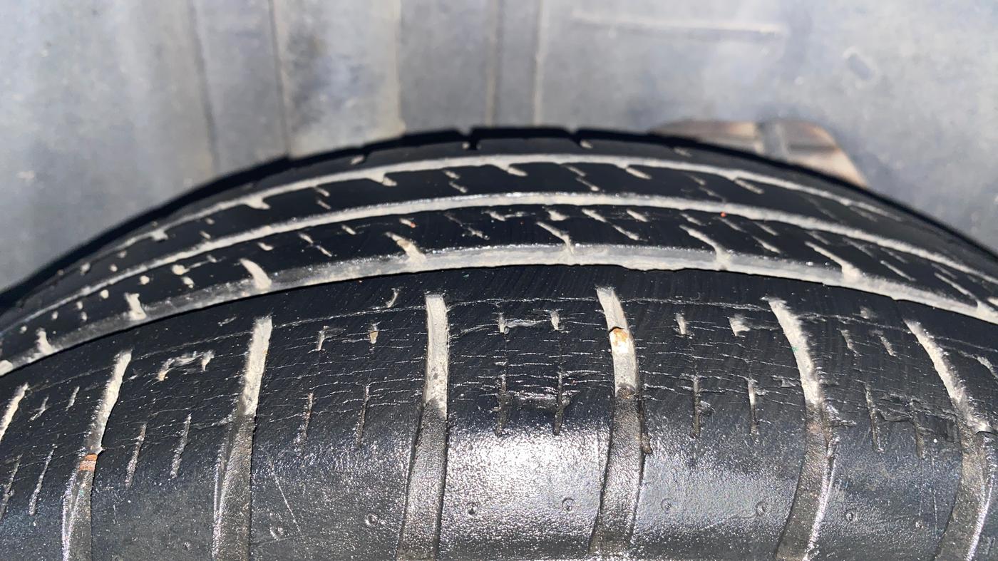 2019 Ford Figo Aspire AMBIENTE 1.2 PETROL, Petrol, Manual, 34,827 km, Right Rear Tyre Tread