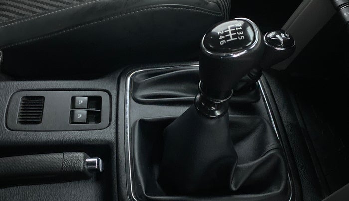 2020 Mahindra Thar LX HARD TOP 4WD MT, Diesel, Manual, 30,134 km, Gear Lever