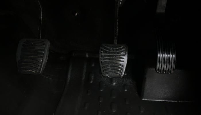 2020 Mahindra Thar LX HARD TOP 4WD MT, Diesel, Manual, 30,134 km, Pedals