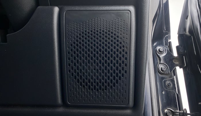 2020 Mahindra Thar LX HARD TOP 4WD MT, Diesel, Manual, 30,134 km, Speaker