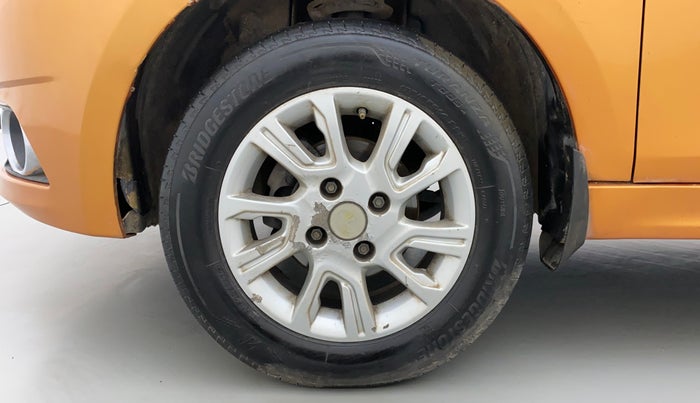 2016 Tata Tiago XZ PETROL, Petrol, Manual, 64,722 km, Left Front Wheel