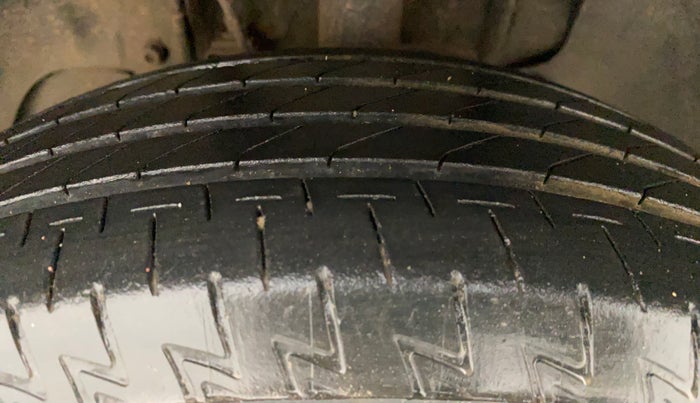 2016 Tata Tiago XZ PETROL, Petrol, Manual, 64,722 km, Left Front Tyre Tread