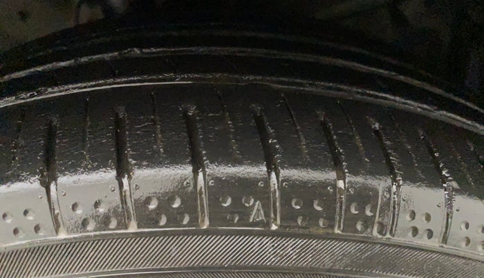2015 Honda City 1.5L I-VTEC SV, CNG, Manual, 67,085 km, Right Front Tyre Tread