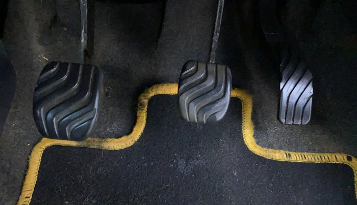 2016 Renault Kwid RXT 0.8, Petrol, Manual, 47,230 km, Pedals