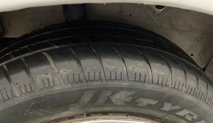 2015 Maruti Celerio VXI, Petrol, Manual, 76,041 km, Right Rear Tyre Tread
