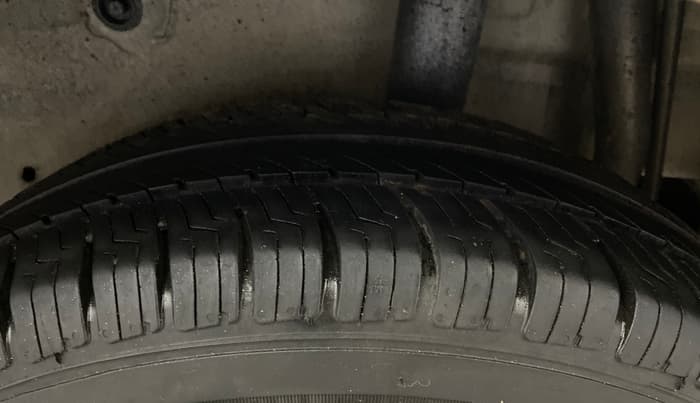 2015 Maruti Celerio VXI, Petrol, Manual, 76,041 km, Left Rear Tyre Tread