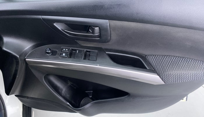 2018 Maruti S Cross SIGMA SHVS, Diesel, Manual, 40,185 km, Driver Side Door Panels Control