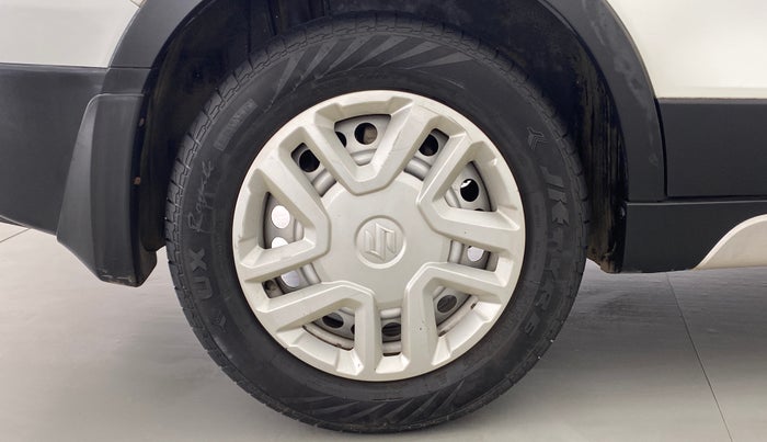 2018 Maruti S Cross SIGMA SHVS, Diesel, Manual, 40,185 km, Right Rear Wheel