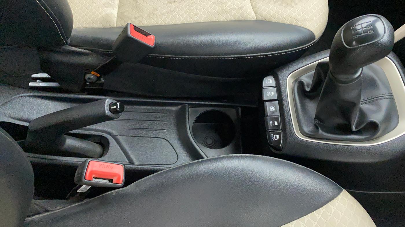 2018 Hyundai NEW SANTRO 1.1 MAGNA MT, Petrol, Manual, 19,253 km, Gear Lever