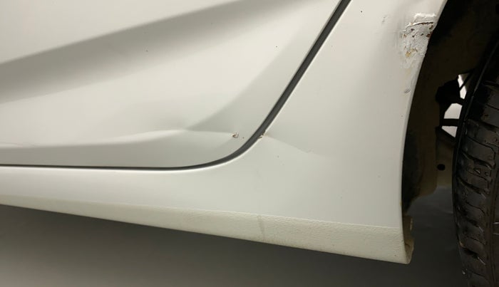 2012 Hyundai Verna FLUIDIC 1.4 VTVT, Petrol, Manual, 62,891 km, Left running board - Slightly dented