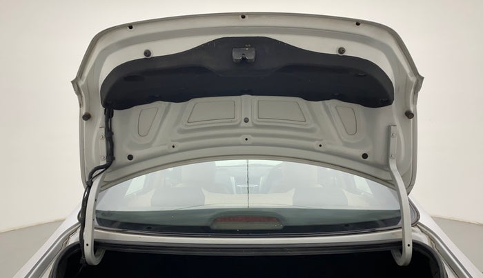 2012 Hyundai Verna FLUIDIC 1.4 VTVT, Petrol, Manual, 62,891 km, Boot Door Open