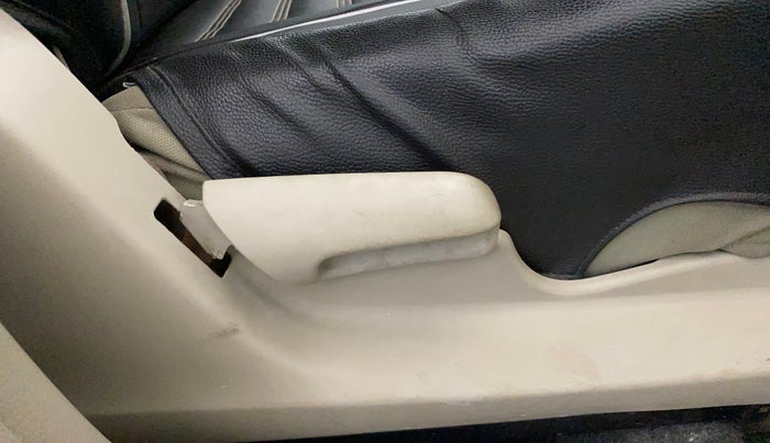 2018 Maruti Celerio VXI CNG, CNG, Manual, 79,594 km, Driver Side Adjustment Panel