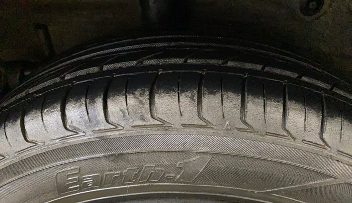 2018 Maruti Celerio VXI CNG, CNG, Manual, 79,594 km, Right Rear Tyre Tread