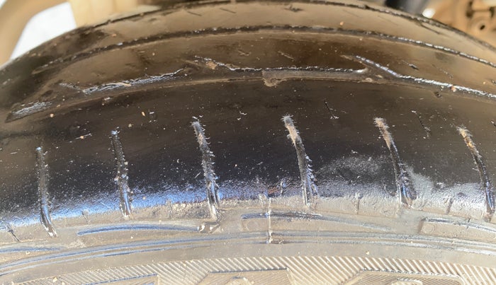 2021 Maruti Alto LXI CNG, CNG, Manual, 74,348 km, Right Rear Tyre Tread