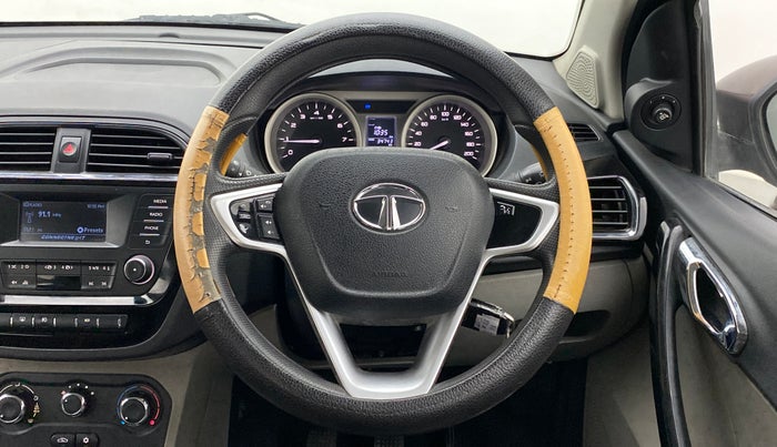 2017 Tata Tiago XZ 1.2 REVOTRON, Petrol, Manual, 34,743 km, Steering Wheel Close Up