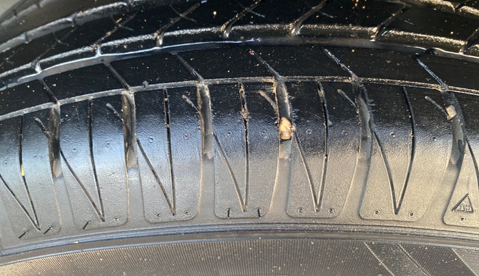 2021 Hyundai VENUE SX 1.0 TURBO IMT, Petrol, Manual, 67,332 km, Right Front Tyre Tread