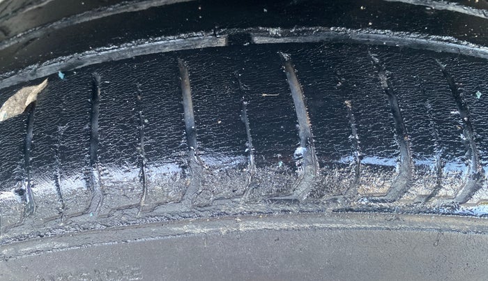 2021 Hyundai VENUE SX 1.0 TURBO IMT, Petrol, Manual, 67,332 km, Left Rear Tyre Tread