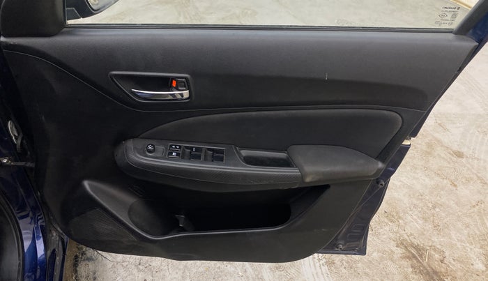2021 Maruti Swift VXI, Petrol, Manual, 1,16,538 km, Driver Side Door Panels Control