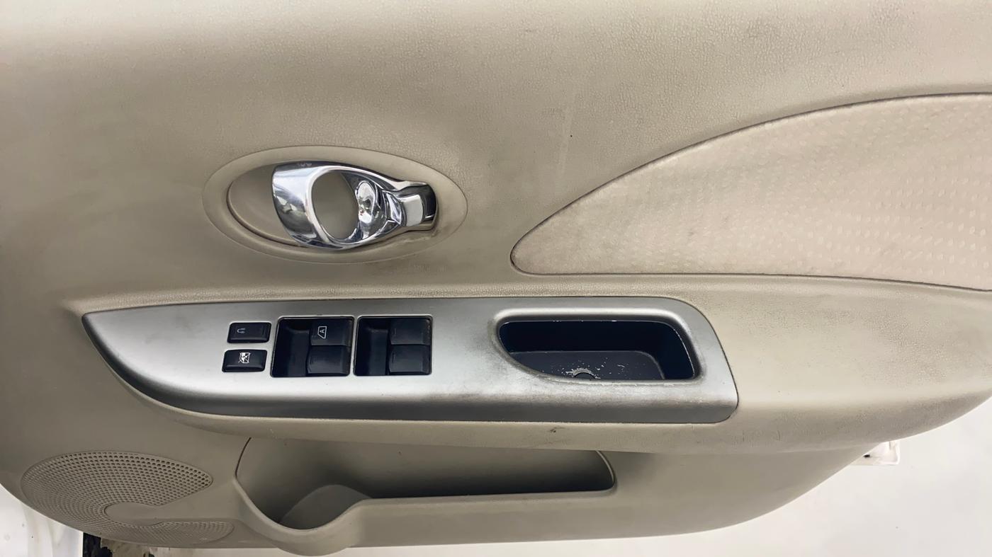 2014 Nissan Micra XV CVT, Petrol, Automatic, 1,02,607 km, Driver Side Door Panels Control
