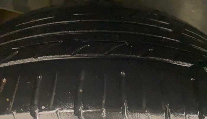 2014 Nissan Micra XV CVT, Petrol, Automatic, 1,02,505 km, Right Rear Tyre Tread