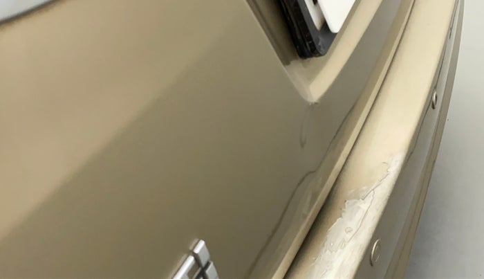 2017 Maruti Ertiga VXI CNG, CNG, Manual, 85,889 km, Dicky (Boot door) - Slightly dented