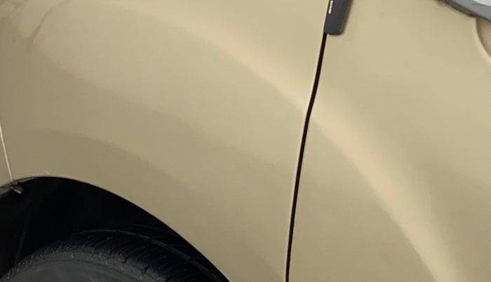 2017 Maruti Ertiga VXI CNG, CNG, Manual, 85,889 km, Right quarter panel - Minor scratches