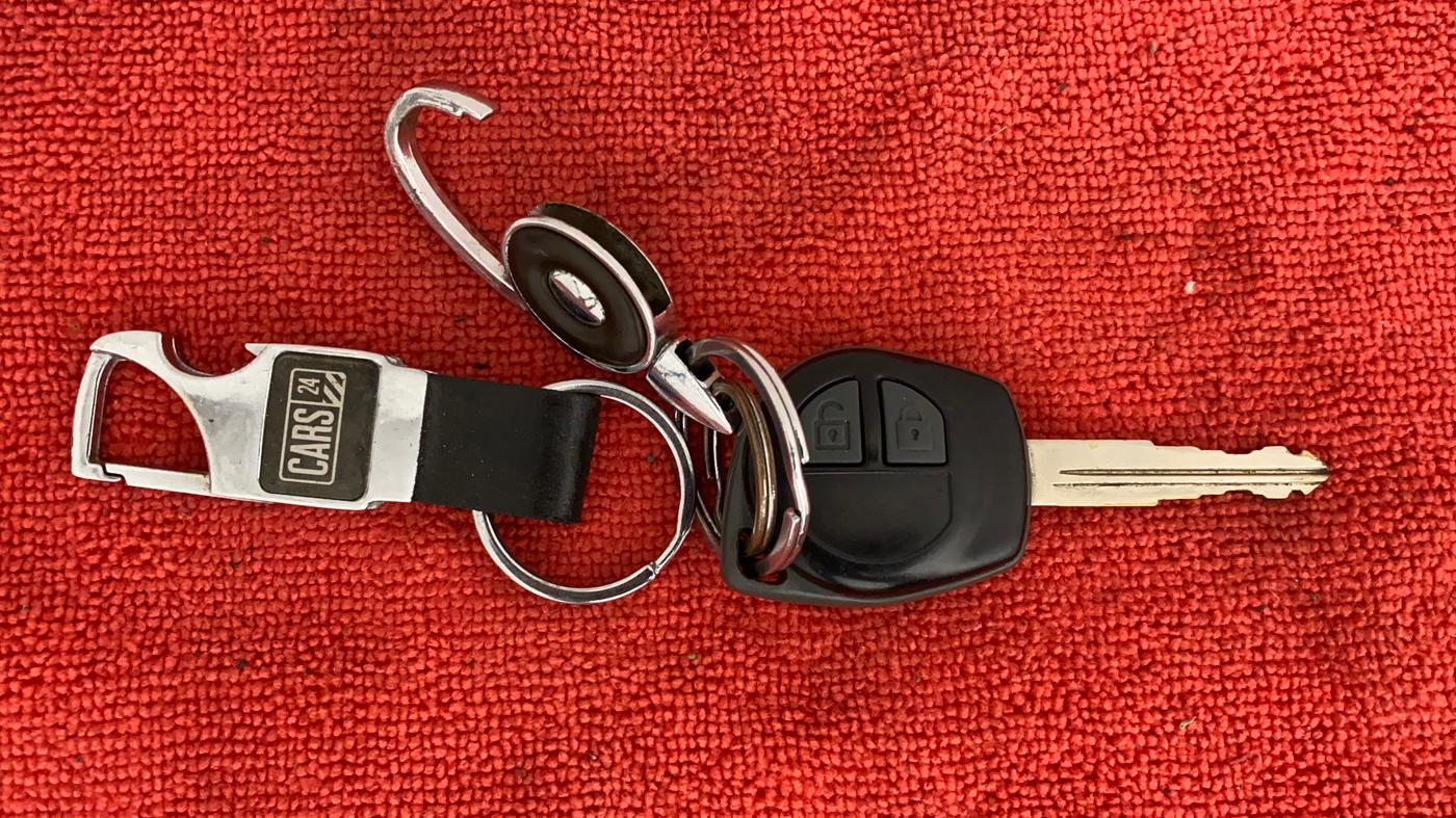 2017 Maruti Ertiga VXI CNG, CNG, Manual, 85,889 km, Key Close Up