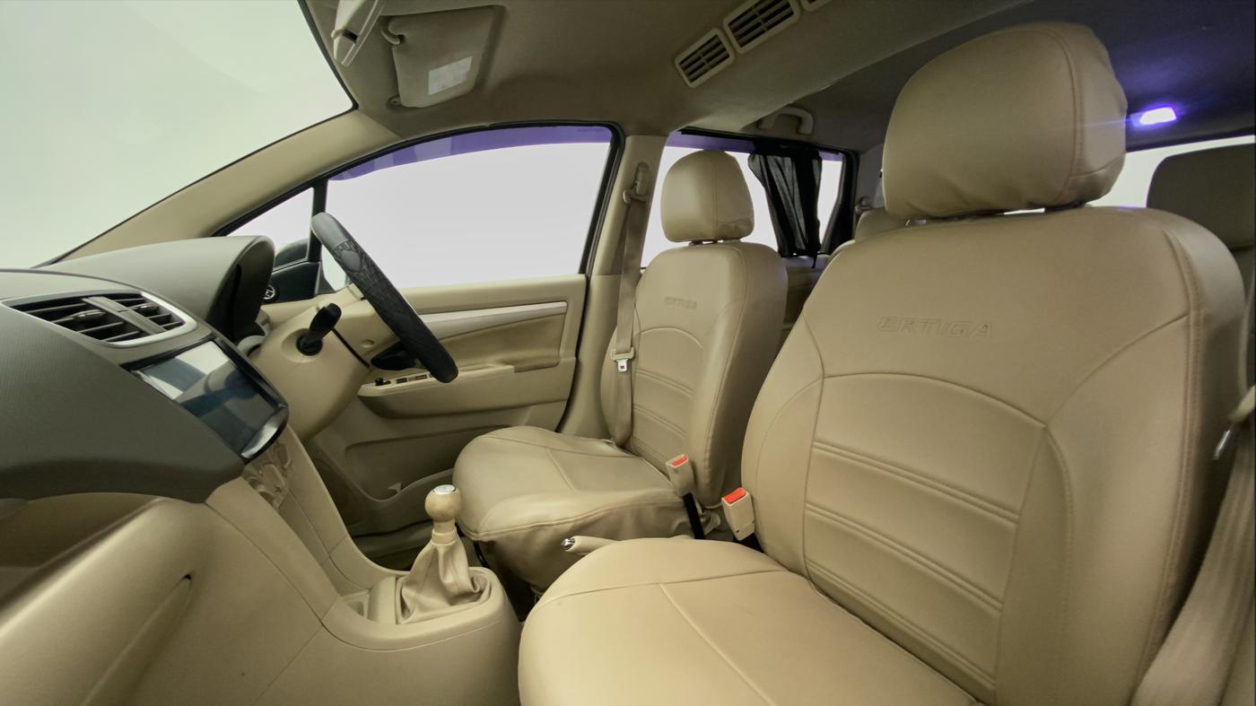 2017 Maruti Ertiga VXI CNG, CNG, Manual, 85,889 km, Right Side Front Door Cabin