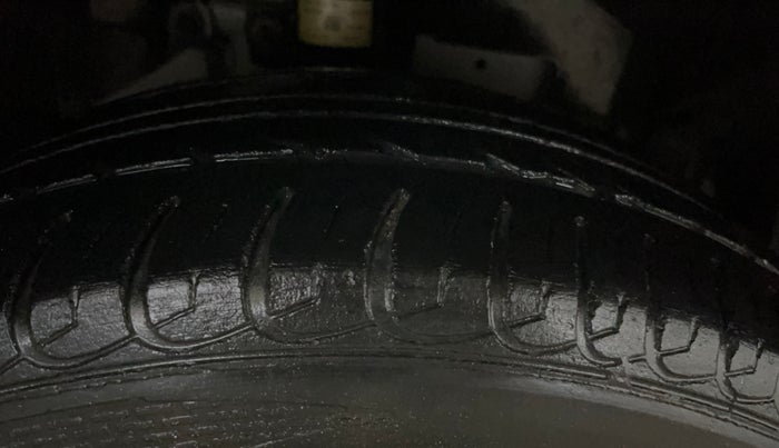 2021 Ford Ecosport AMBIENTE 1.5L DIESEL, Diesel, Manual, 54,271 km, Right Front Tyre Tread