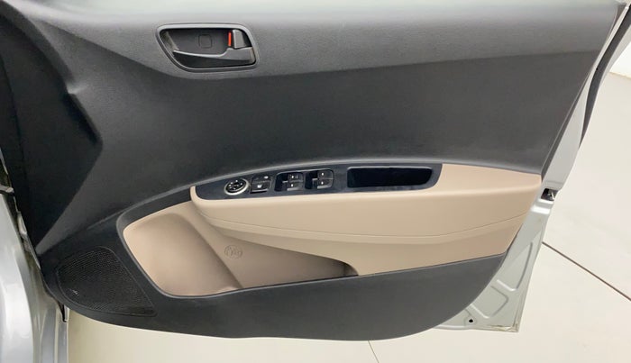 2018 Hyundai Grand i10 MAGNA 1.2 KAPPA VTVT, Petrol, Manual, 28,543 km, Driver Side Door Panels Control