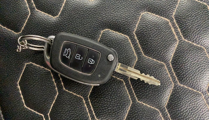 2016 Hyundai Elite i20 MAGNA 1.2, Petrol, Manual, 68,619 km, Key Close Up