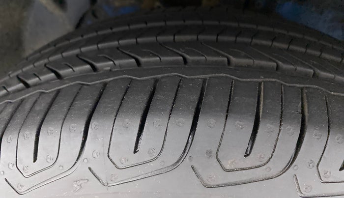 2014 Ford Ecosport 1.5AMBIENTE TI VCT, Petrol, Manual, 21,228 km, Left Front Tyre Tread