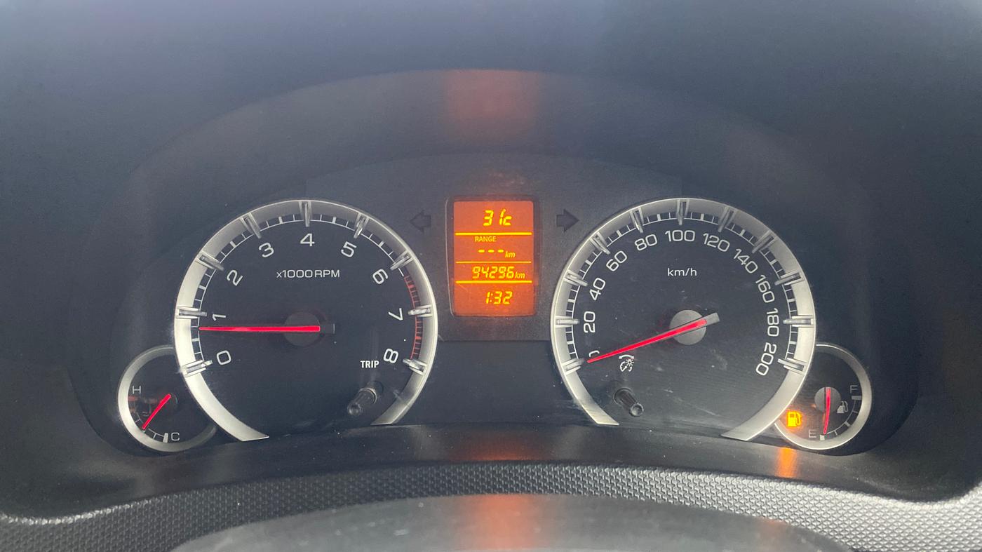 2014 Maruti Swift ZXI, Petrol, Manual, 94,274 km, Odometer Image