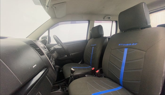 2013 Maruti Wagon R Stingray VXI, Petrol, Manual, 58,276 km, Right Side Front Door Cabin