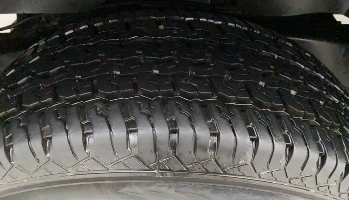 2021 Mahindra Thar LX PETROL HT 4WD AT, Petrol, Automatic, 5,758 km, Right Front Tyre Tread