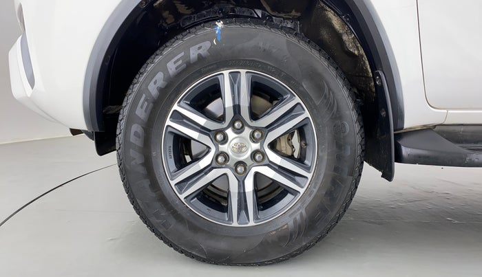 2017 Toyota Fortuner 2.8 4x2 AT, Diesel, Automatic, 80,744 km, Left Front Wheel