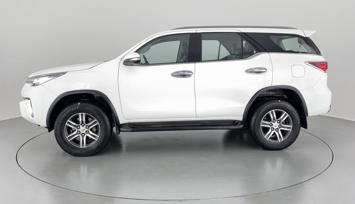 2017 Toyota Fortuner 2.8 4x2 AT, Diesel, Automatic, 80,744 km, Left Side