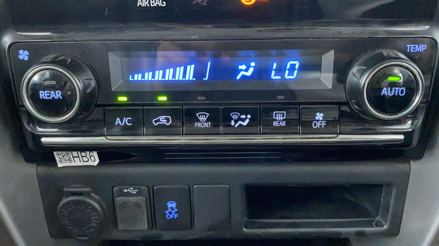 2017 Toyota Fortuner 2.8 4x2 AT, Diesel, Automatic, 80,744 km, Automatic Climate Control