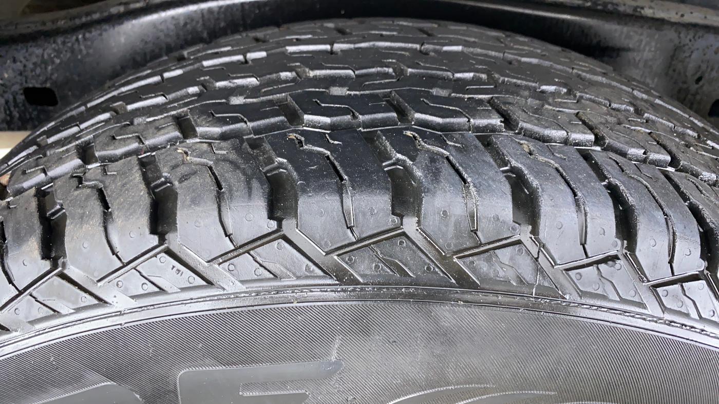 2017 Toyota Fortuner 2.8 4x2 AT, Diesel, Automatic, 80,744 km, Right Rear Tyre Tread