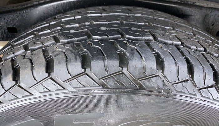2017 Toyota Fortuner 2.8 4x2 AT, Diesel, Automatic, 80,744 km, Right Rear Tyre Tread