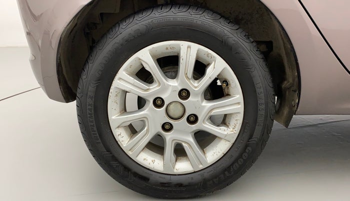 2016 Tata Tiago XZ PETROL, Petrol, Manual, 38,971 km, Right Rear Wheel
