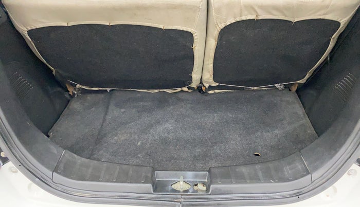 2015 Maruti Wagon R 1.0 LXI, Petrol, Manual, 67,139 km, Boot Inside
