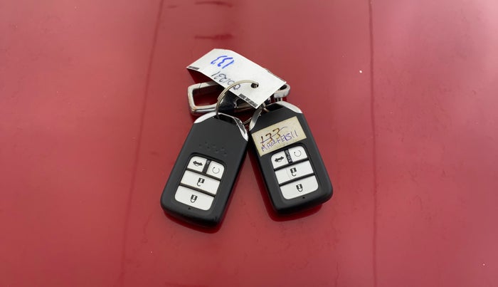 2019 Honda Civic 1.8L I-VTEC ZX CVT, Petrol, Automatic, 31,694 km, Key Close Up