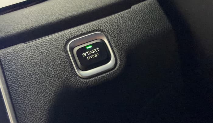 2024 MG HECTOR SAVVY PRO 1.5 TURBO CVT PETROL, Petrol, Automatic, 18,232 km, Keyless Start/ Stop Button