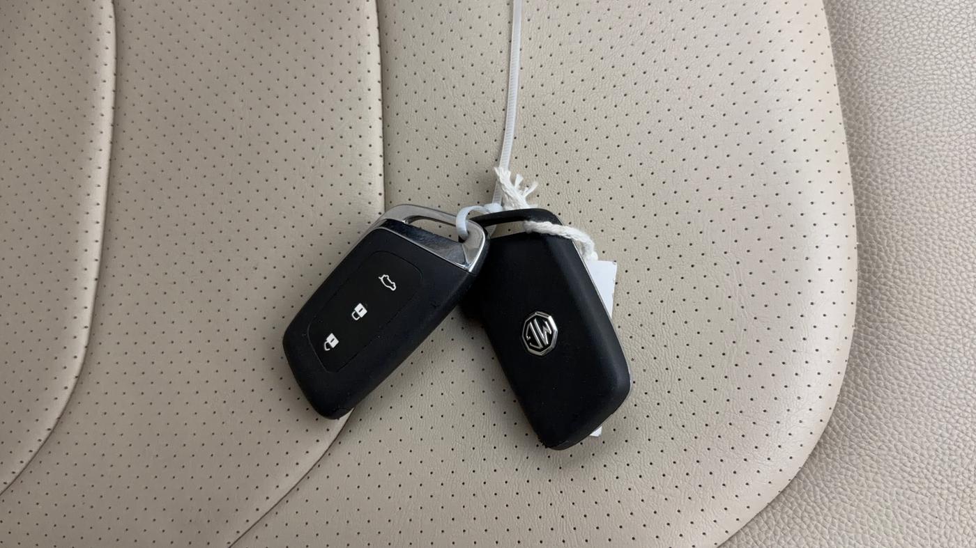 2024 MG HECTOR SAVVY PRO 1.5 TURBO CVT PETROL, Petrol, Automatic, 18,232 km, Key Close Up