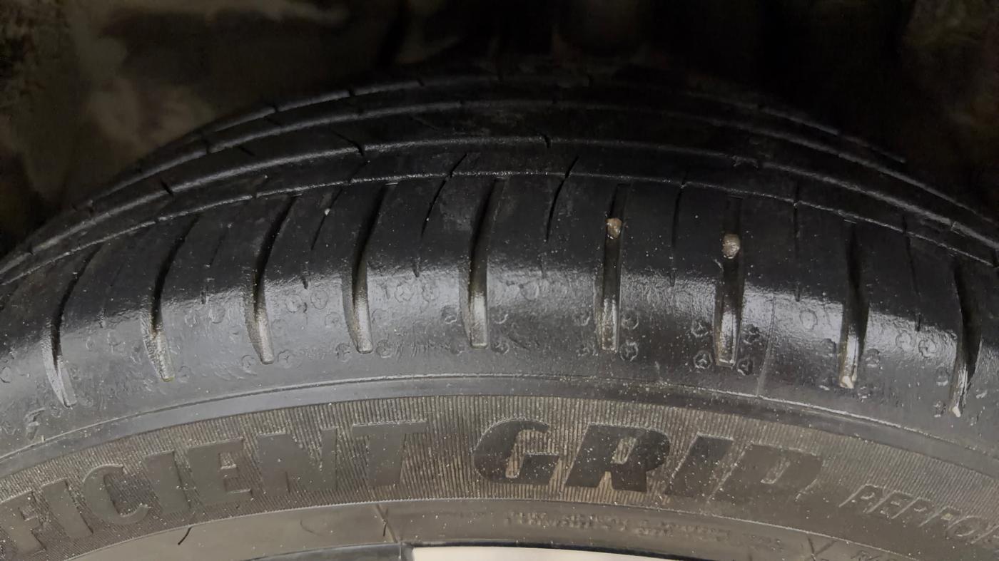 2024 MG HECTOR SAVVY PRO 1.5 TURBO CVT PETROL, Petrol, Automatic, 18,232 km, Left Front Tyre Tread